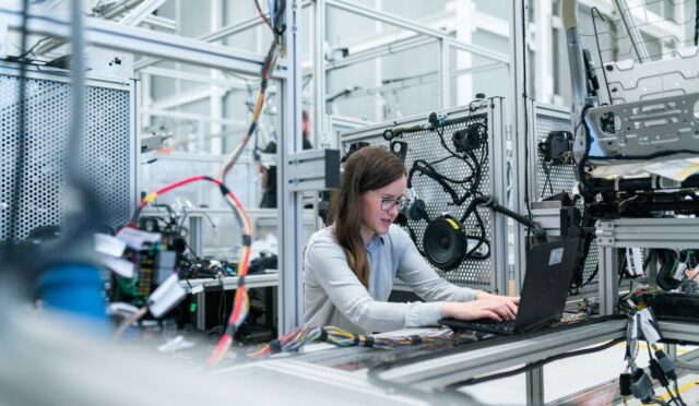 pexels-thisisengineering-3862632